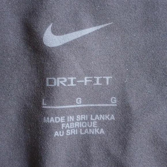 NWT Nike One Luxe Dri-Fit Ribbed Training Top L DV0050 Tight Sports Bra - Picture 6 of 6